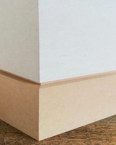 Recessed skirting board